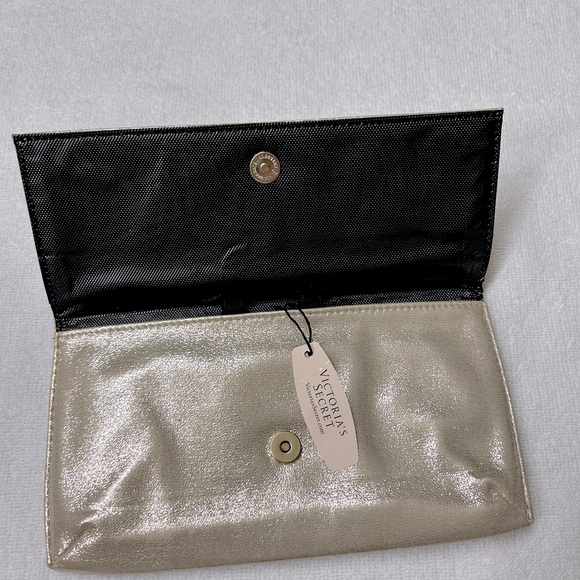 NWT. Victoria’s Secret Metallic Gold Clutch - Picture 2 of 6